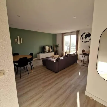 Apartment Cosy Oloron, Aux Pieds Des Pyrenees Et De L'atlantique! *
